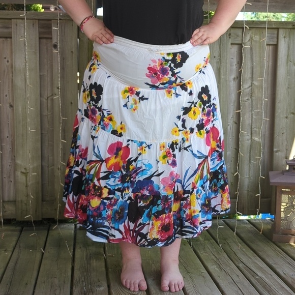 Denver Hayes Dresses & Skirts - Flower Skirt